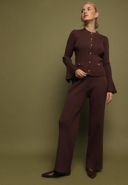 Brązowy Dzianinowy Komplet z Wiskozą Kardigan i Szerokie Spodnie Conella. Brązowe kardigany damskie Born2be, bez wzorów, z dzianiny, eleganckie, bez kołnierzyka. Za 209.99 zł.