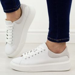 Białe skórzane półbuty damskie Cambell 19347. Białe półbuty damskie Cambell, na jesień, bez wzorów, z jeansu, biznesowe, bez obcasa, bez zapięcia. Za 229.00 zł.