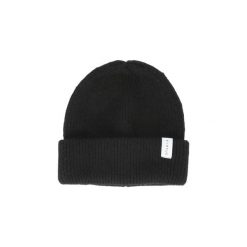 Czapka Virtus Butch. Czarne czapki męskie VIRTUS, na zimę, bez wzorów. Za 147.50 zł.