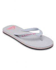 Klapki dla Mężczyzn MOLOKAI CORE Szary. Szare klapki męskie Quiksilver, bez wzorów, z gumy, bez zapięcia. Za 84.99 zł.