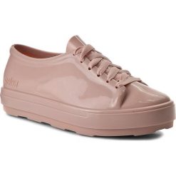 Półbuty MELISSA - Be Ad 31991 Light Pink 01276. Czerwone półbuty damskie Melissa, bez wzorów, z tworzywa sztucznego, bez obcasa, na płaskiej podeszwie, bez zapięcia. W wyprzedaży za 229.00 zł.