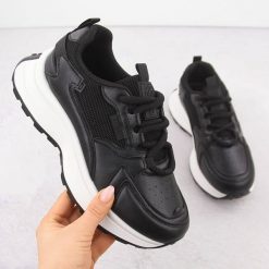 Buty sportowe na platformie czarne Big Star NN274A106. Czarne obuwie sportowe damskie BIG STAR, bez wzorów, z tkaniny, bez zapięcia. Za 99.00 zł.