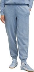Puma Spodnie damskie Puma ESS Elevated Comfort Wash Sweatpants niebieskie 688104 34 XL. Niebieskie spodnie dresowe damskie Puma, bez wzorów, sportowe. Za 214.91 zł.
