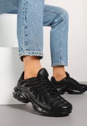 Czarne Buty Sportowe Sneakersy Ozdobione Tłoczeniem Tulinea. Czarne obuwie sportowe damskie Born2be, bez wzorów, bez zapięcia, trekkingowe. Za 129.99 zł.