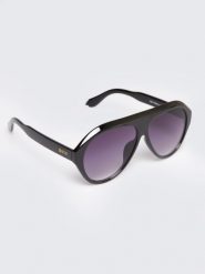 Okulary przeciwsłoneczne unisex czarne Aradi 906. Czarne okulary przeciwsłoneczne damskie BIG STAR. W wyprzedaży za 69.99 zł.