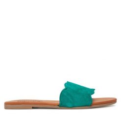 Klapki Pieces. Zielone klapki damskie Pieces, bez wzorów, bez obcasa, bez zapięcia. Za 119.99 zł.