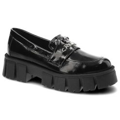 Półbuty damskie Carinii, lakierowana skóra naturalna wsuwanemasywna platforma, czarne, B8569_-070-000-000-F57. Czarne półbuty damskie Carinii, bez wzorów, z lakierowanej skóry, bez obcasa, na platformie, bez zapięcia. Za 355.00 zł.