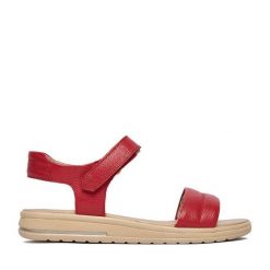 Sandały Lasocki. Czerwone sandały damskie Lasocki, bez wzorów, bez obcasa, na płaskiej podeszwie, bez zapięcia. Za 159.99 zł.