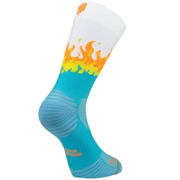 HOT BLUE - SKARPETKI DO BIEGANIA. Niebieskie skarpetki damskie SPORCKS, bez wzorów, ze skóry. Za 99.45 zł.