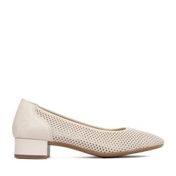 Czółenka Rieker. Brązowe czółenka damskie Rieker, bez wzorów, bez obcasa, bez zapięcia. Za 329.99 zł.