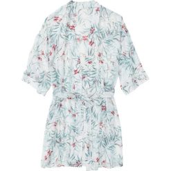 Szlafrok kimono bonprix z nadrukiem. Białe szlafroki damskie bonprix, z aplikacjami, ze skóry, bez ramiączek, bez kaptura. Za 71.99 zł.