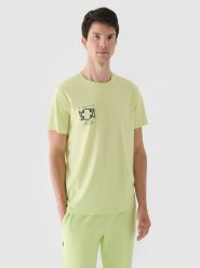 4F T-shirt regular z nadrukiem męski - zielony S. Zielone t-shirty męskie 4F, m, bez wzorów, z bawełny, bez kołnierzyka, bez ramiączek. W wyprzedaży za 39.99 zł.