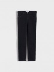 Jeansy slim z wysokim stanem - czarny. Czarne jeansy damskie Reserved, bez wzorów, z bawełny, z podwyższonym stanem. W wyprzedaży za 29.99 zł.