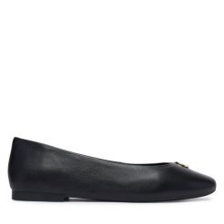 Baleriny Tommy Hilfiger. Czarne balerinki damskie Tommy Hilfiger, bez wzorów, bez obcasa, bez zapięcia. Za 409.99 zł.