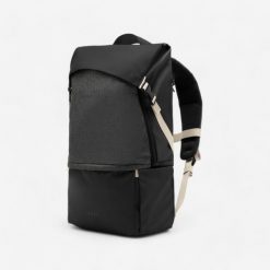 Plecak sportowy do piłki nożnej Kipsta Urban 25 L. Czarne plecaki męskie Decathlon, bez wzorów, z materiału, biznesowe. Za 129.99 zł.
