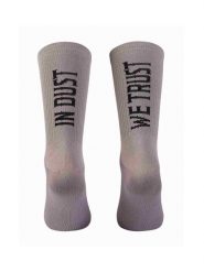 Skarpety rowerowe NORTHWAVE In Dust We Trust Sock. Szare skarpetki damskie Northwave, bez wzorów, z tkaniny. Za 39.00 zł.