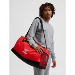 Torba sportowa Hummel Core 2.0 W SC. Czarne torby na ramię męskie Hummel, bez wzorów, na ramię. Za 180.00 zł.