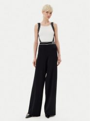 KARL LAGERFELD Kombinezon A2W13021 Czarny Slim Fit. Czarne sukienki damskie KARL LAGERFELD, s, bez wzorów, z wiskozy, bez kołnierzyka, bez ramiączek. Za 779.99 zł.