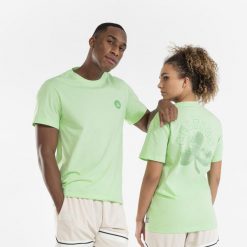 Koszulka do gry w koszykówkę unisex Tarmak NBA Celtics TS 900. Zielone bluzki damskie TARMAK, s, bez wzorów, z bawełny, sportowe, bez kołnierzyka, bez ramiączek. Za 59.99 zł.