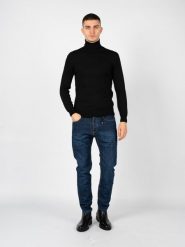 Xagon Man Sweter "Turtleneck" | A22081&ELV18 | Mężczyzna | Czarny. Czarne swetry męskie Xagon, m, bez wzorów, z dzianiny, bez kołnierzyka, bez ramiączek. W wyprzedaży za 189.00 zł.