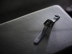 Smartwatch Amazfit Amazfit Bip 6 Charcoal, 5 cm (1.97"), AMOLED, Touchscreen, 512 MB, GPS (satellite), 27.9 g. Szare zegarki smartwatch Amazfit, bez wzorów. Za 298.00 zł.