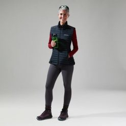 Damska kurtka bez rękawów Berghaus Nula. Czarne kurtki sportowe damskie Berghaus, s, bez wzorów, z materiału, bez ramiączek, bez kaptura, do biegania. Za 509.99 zł.