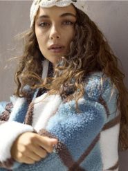 Bluza sherpa ze stójką w kratę - wielobarwny. Bluzy damskie Sinsay, l, bez wzorów, bez ramiączek, bez kaptura. Za 59.99 zł.