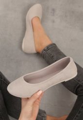 Jasnoszare Balerinki Mahira. Szare balerinki damskie Born2be, bez wzorów, biznesowe, z okrągłym noskiem, bez obcasa, na płaskiej podeszwie, bez zapięcia. Za 34.99 zł.