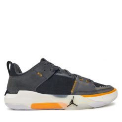 Buty do koszykówki Nike. Czarne buty sportowe męskie Nike, bez wzorów, bez zapięcia, do koszykówki. Za 429.99 zł.
