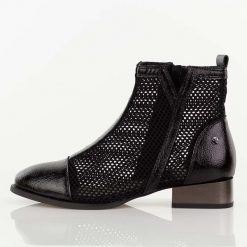 Czarne wiosenne botki damskie na obcasie M.Daszyński Sa197-31. Czarne botki damskie M.Daszyński, na jesień, w ażurowe wzory, z jeansu, boho, bez obcasa, na obcasie, bez zapięcia. Za 239.00 zł.