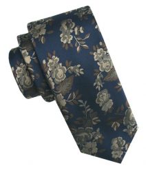 Elegancki i Modny Męski Krawat - Angelo di Monti - Beżowe Kwiaty, Granatowe Tło. Niebieskie krawaty i muchy Angelo di Monti, bez wzorów, z tkaniny, eleganckie. Za 45.00 zł.