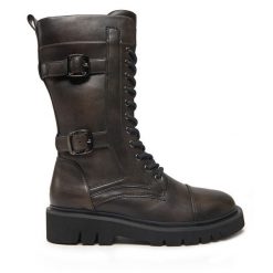Kozaki TWINSET. Brązowe kozaki damskie Twinset, bez wzorów, bez obcasa, na płaskiej podeszwie, bez zapięcia. Za 1,249.00 zł.