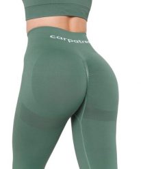 Legginsy treningowe damskie Carpatree Allure. Zielone legginsy damskie Carpatree, bez wzorów. Za 150.99 zł.
