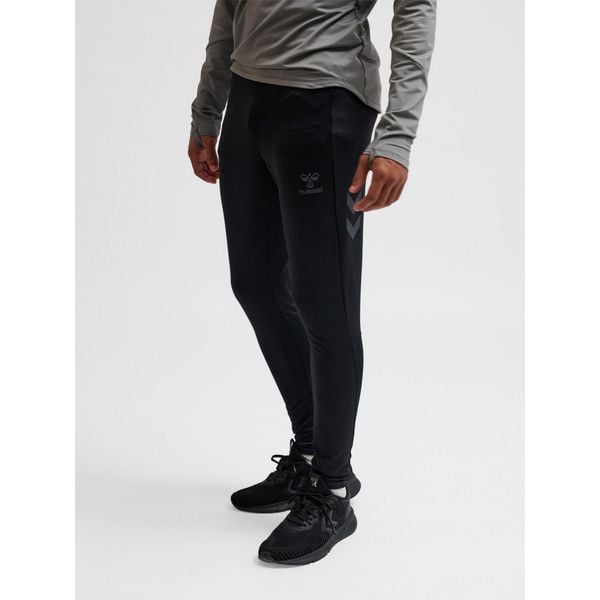 Legginsy Hummel Pro. Czarne legginsy damskie Hummel, bez wzorów, sportowe. Za 183.99 zł.