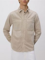 Jeansowa koszula regular fit - beżowy. Brązowe koszule męskie Reserved, l, bez wzorów, z bawełny, bez kołnierzyka, bez ramiączek. Za 159.99 zł.