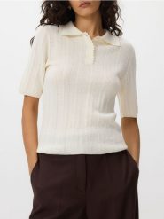 Sweter polo z wełną - kremowy. Białe swetry nierozpinane damskie Reserved, l, bez wzorów, z dzianiny, bez kołnierzyka, bez ramiączek. Za 119.99 zł.