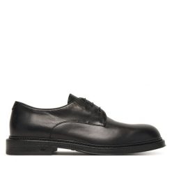 Półbuty Emporio Armani. Czarne buty wizytowe męskie Emporio Armani, bez wzorów, bez obcasa, bez zapięcia. Za 2,009.00 zł.