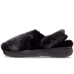 Klapki Crocs Classic Unfurgettable Clog Dorośli. Czarne klapki damskie Crocs, bez wzorów, z materiału, sportowe, bez obcasa, bez zapięcia. Za 362.99 zł.