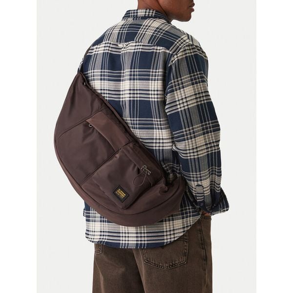Nerka G-Star Raw. Brązowe saszetki i nerki męskie G-Star Raw, bez wzorów. Za 179.99 zł.