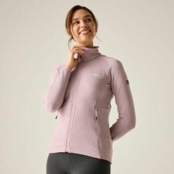Damska kurtka polarowa Malana Softshell z zamkiem błyskawicznym. Zielone kurtki sportowe damskie Regatta, l, bez wzorów, z elastanu, bez ramiączek, bez kaptura. Za 199.99 zł.