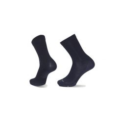 Skarpety trekkingowe Ultralight Crew NGEV01. Czarne skarpetki damskie NA GIEAN, bez wzorów, z wełny. Za 49.99 zł.