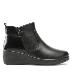 Botki Clara Barson. Czarne botki damskie Clara Barson, bez wzorów, bez obcasa, na koturnie, bez zapięcia. Za 139.99 zł.