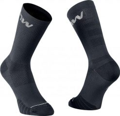 Skarpety rowerowe NORTHWAVE EXTREME PRO Sock - czarny/szary. Czarne skarpety męskie Northwave, bez wzorów. Za 124.50 zł.
