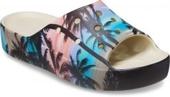Klapki Dla Dorosłych Crocs Classic Platform Retro Resort Slide. Czarne klapki męskie Crocs, bez wzorów, z materiału, bez zapięcia. Za 119.99 zł.