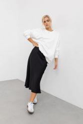 SATYNOWA SPÓDNICA JULIA CZARNA S - Flawless. Czarne spódnice damskie Flawless, s, bez wzorów, z satyny, eleganckie, midi, koszulowe. Za 331.50 zł.