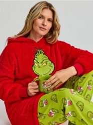 Bluza snuddie z haftem Grinch - czerwony. Czerwone bluzy damskie Sinsay, l, bez wzorów, bez ramiączek, bez kaptura. Za 69.99 zł.