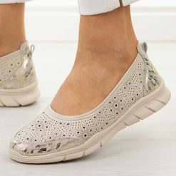 Beżowe ażurowe skórzane baleriny damskie Jezzi 9997. Brązowe balerinki damskie Jezzi, na jesień, w ażurowe wzory, z jeansu, casualowe, z okrągłym noskiem, bez obcasa, na płaskiej podeszwie, bez zapięcia. Za 189.00 zł.