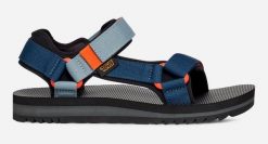 TEVA Sandały męskie M'S Universal Trail blue opal multi 40.5. Niebieskie sandały męskie Teva, bez wzorów, z tworzywa sztucznego, eleganckie, bez zapięcia. Za 467.90 zł.