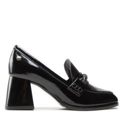 Półbuty Maciejka. Czarne półbuty damskie Maciejka, bez wzorów, bez obcasa, na obcasie, bez zapięcia. Za 319.99 zł.