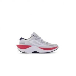 Buty do biegania Fila Shocket. Białe buty sportowe męskie Fila, bez wzorów, z materiału, bez zapięcia, do biegania. Za 403.00 zł.